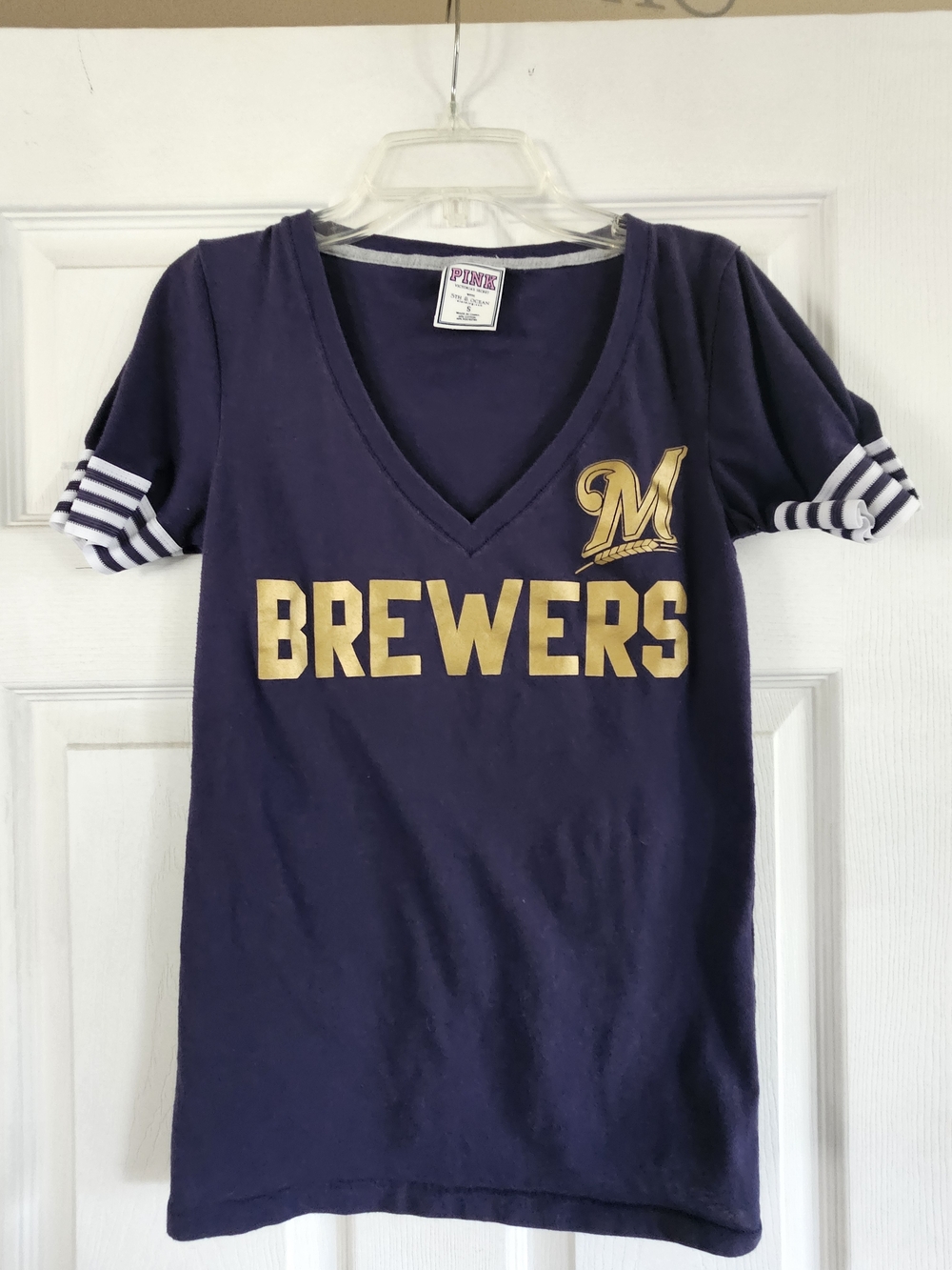 Milwaukee Brewers Navy & Gold V-Neck Tee SMALL